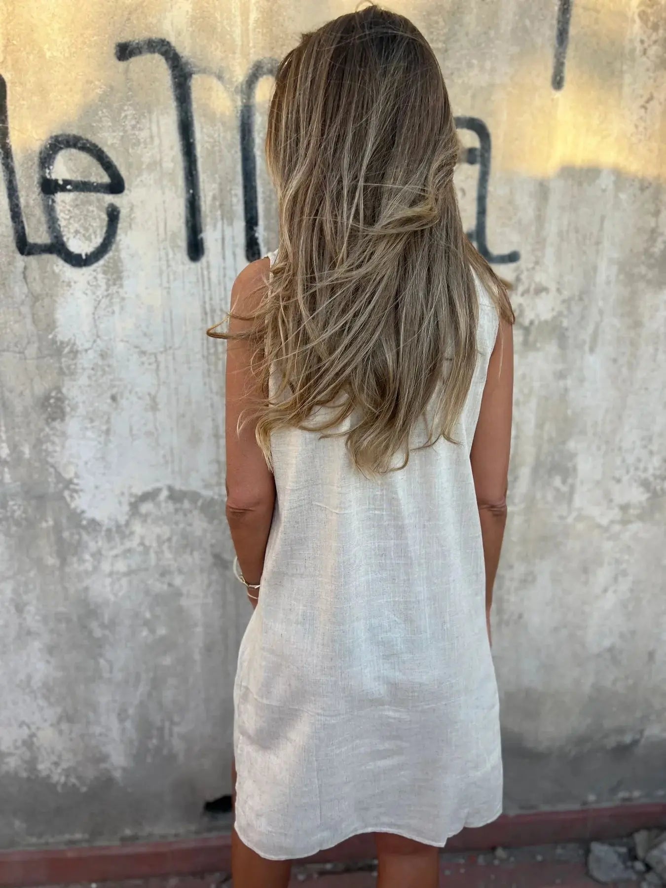 Vestido Charlotte – Sofisticação Europeia em Cada Detalhe - Linho Premium (Leve e Soltinho)